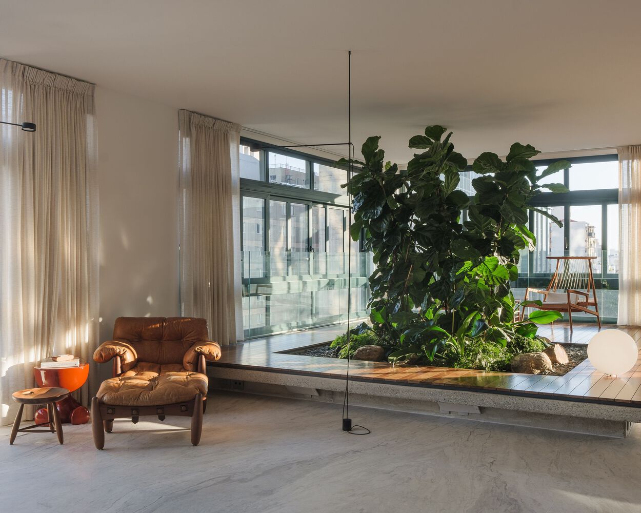 Gallery of Paulista Apartment / Andrade Morettin Arquitetos Associados - 4