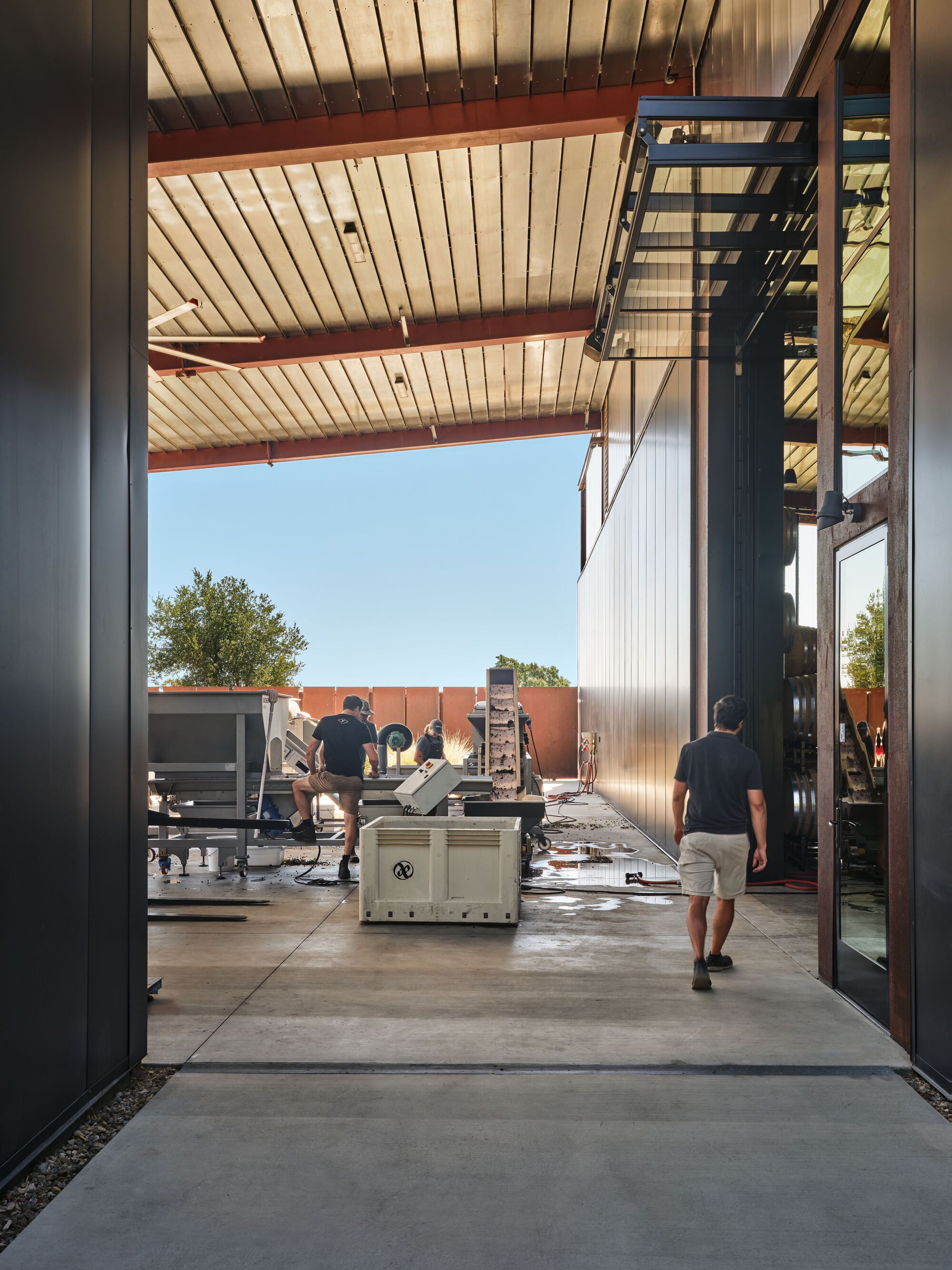 Gallery of Fulldraw Winery / Clayton Korte - 3