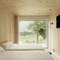 Hotel AMIUKA / ELÓ_d-arquitectura + AFV arquitectos - Interior Photography, Bedroom, Beam, Windows