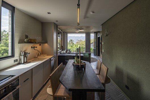 Gotham House / Plan:b arquitectos - Interior Photography, Kitchen, Countertop, Sink, Windows, Table, Chair