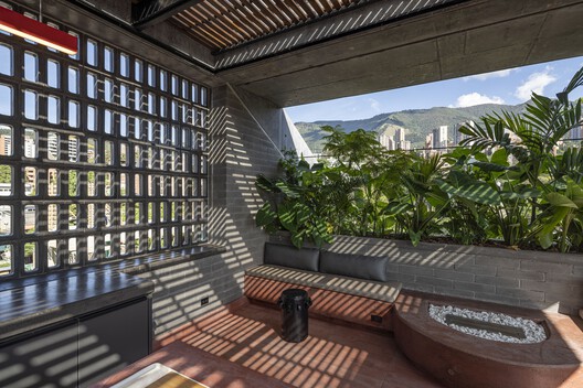Gotham House / Plan:b arquitectos - Image 16 of 42