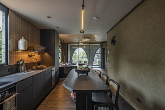 Gotham House / Plan:b arquitectos - Interior Photography, Kitchen, Table, Countertop, Sink, Lighting, Windows, Chair