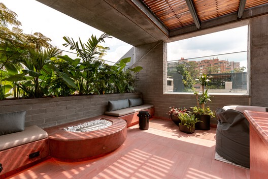 Gotham House / Plan:b arquitectos - Image 19 of 42