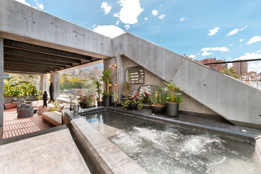 Gotham House / Plan:b arquitectos - Image 7 of 42