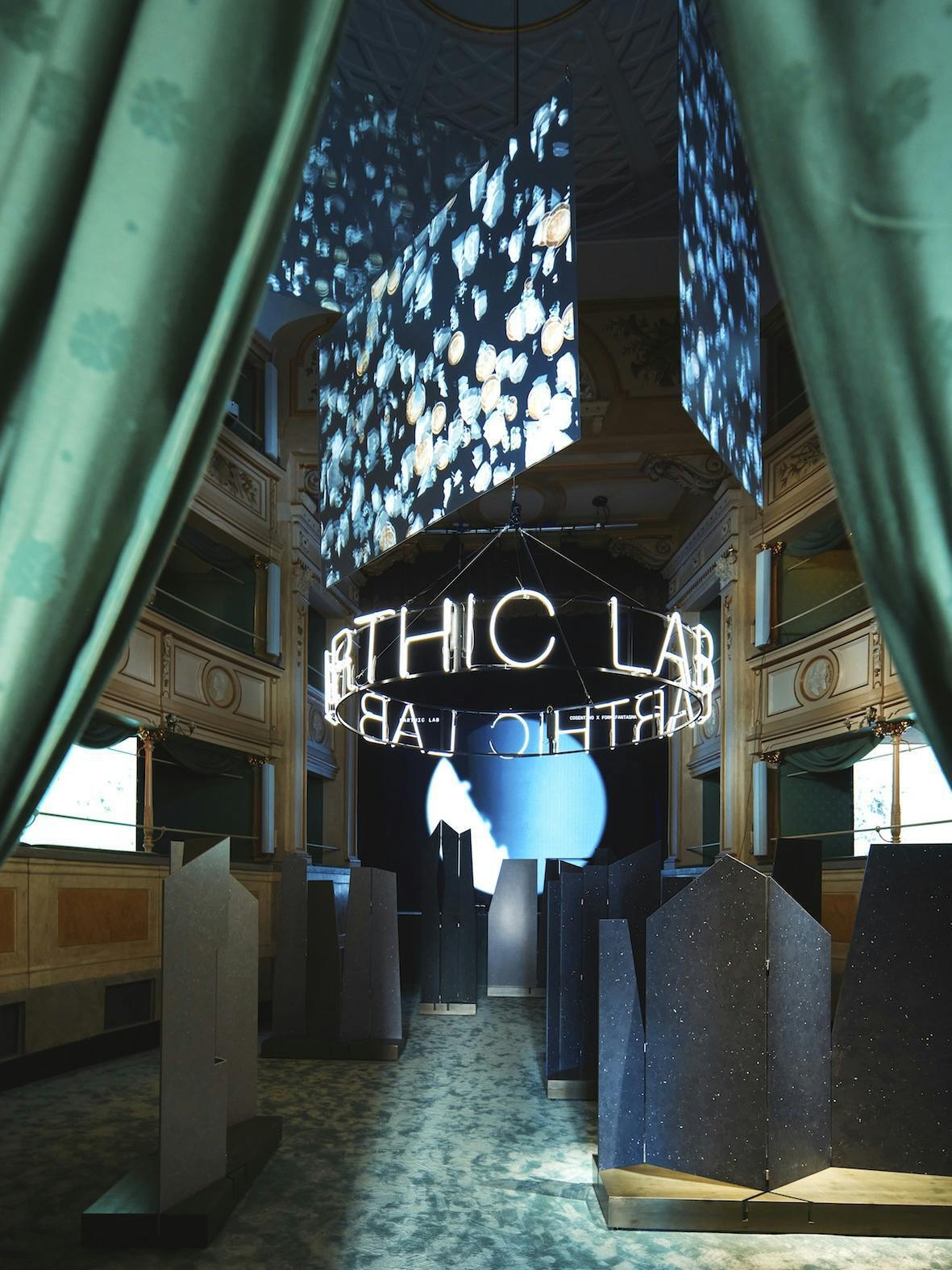 300% SPANISH DESIGN 300% Spanish Design Exhibition jc2