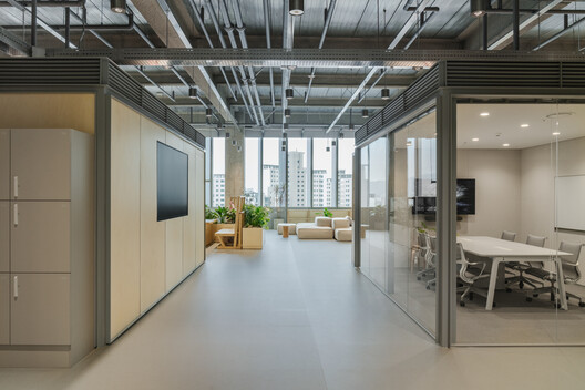 Genesis Headquarters Office / COM - Interior Photography, Kitchen, Table, Chair