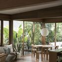 Bawa House / Stilt Studios - fotografía de interiores, comedor, mesas, sillas