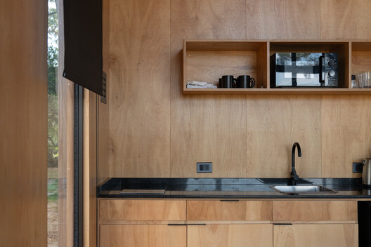 Pura Vida Shelter / Heron Estudio - Interior Photography, Kitchen, Sink, Countertop