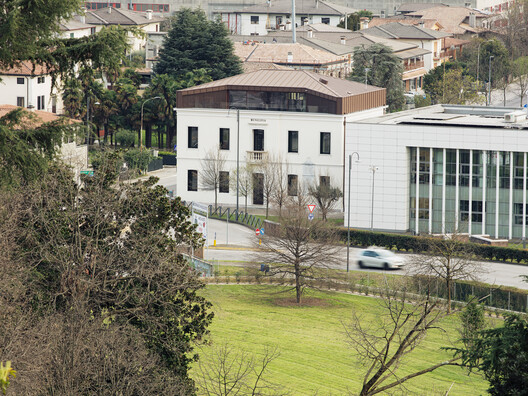 The New Cultural Center Gian Paolo Negri Renovation / Didonè Comacchio Architects - Image 2 of 29