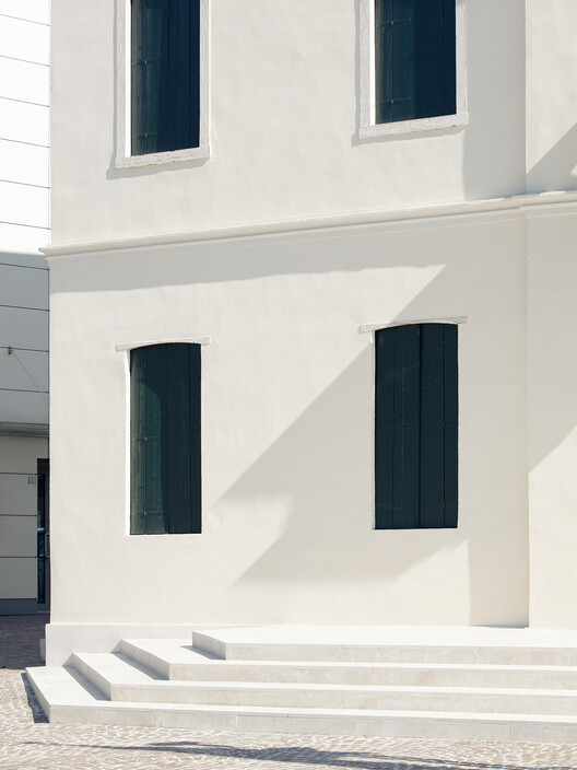 The New Cultural Center Gian Paolo Negri Renovation / Didonè Comacchio Architects - Image 11 of 29
