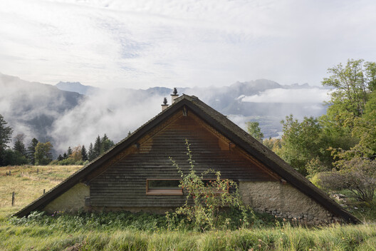 Alpine Chalet  CPL / Ralph Germann architectes - Exterior Photography, Forest