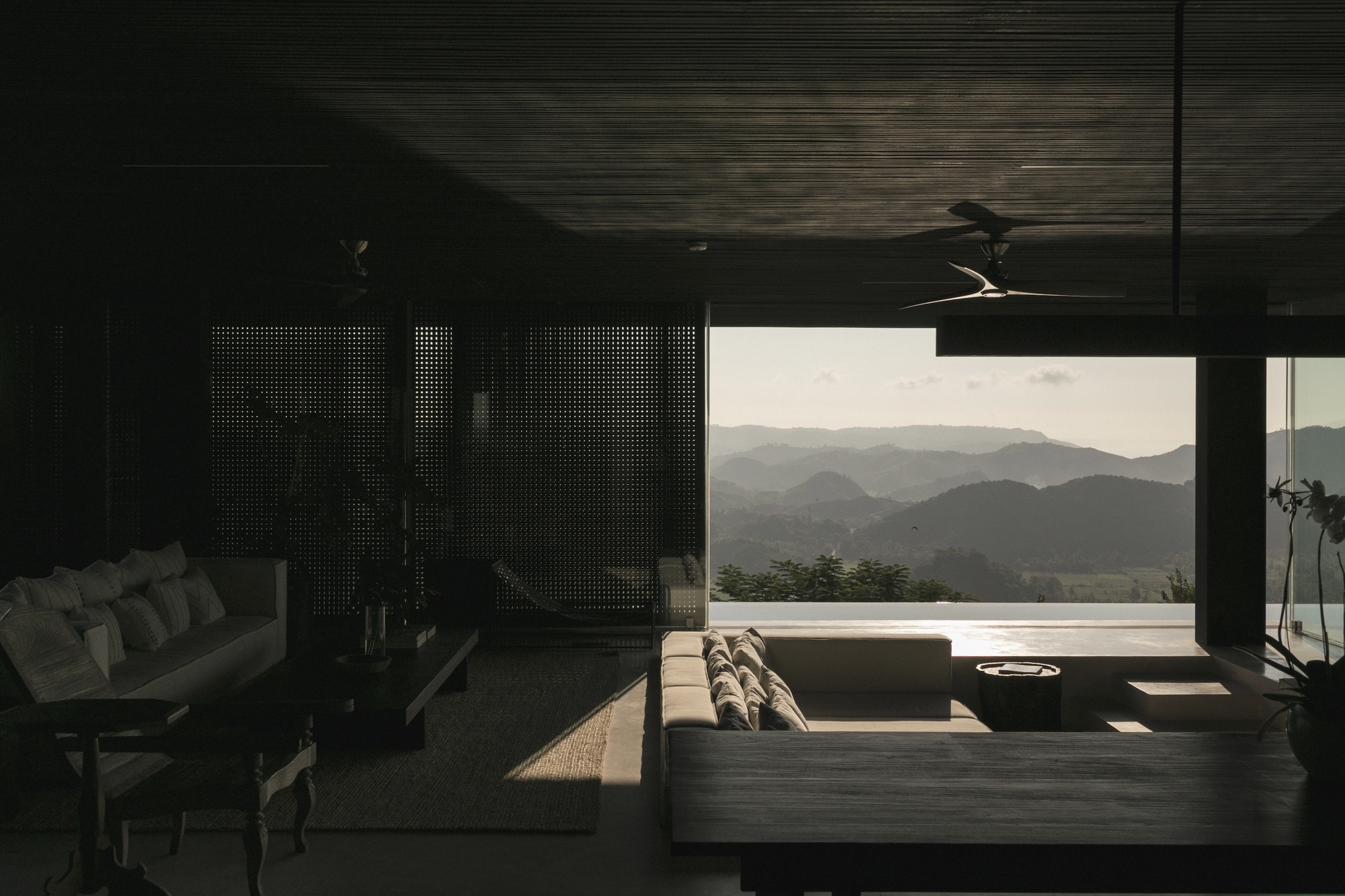 Gallery of Villa V / Atelier Alejandro Borrego - 13