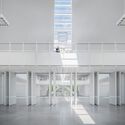 Sala del Edificio Hyparschale - Renovación y Conservación / gmp Architects - Imagen 4 de 26