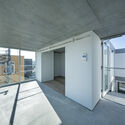 Edificio de apartamentos Higashi Tamagawa / Tomoyuki Kurokawa Architects - Imagen 4 de 19