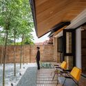 Brickwood Villa / Futurground - Image 3 of 25