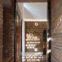 Brickwood Villa / Futurground - Image 5 of 25