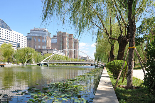 北京亮马河滨水景观廊道 / AECOM - 建筑图, 滨水