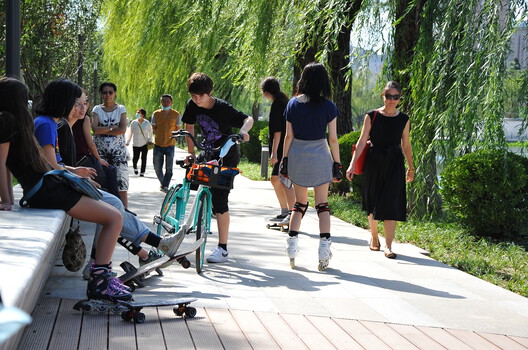 北京亮马河滨水景观廊道 / AECOM - 建筑图