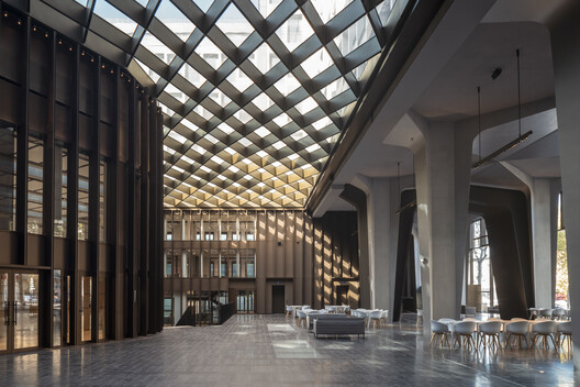 Grande Armée L1ve Office Building / Baumschlager Eberle Architekten