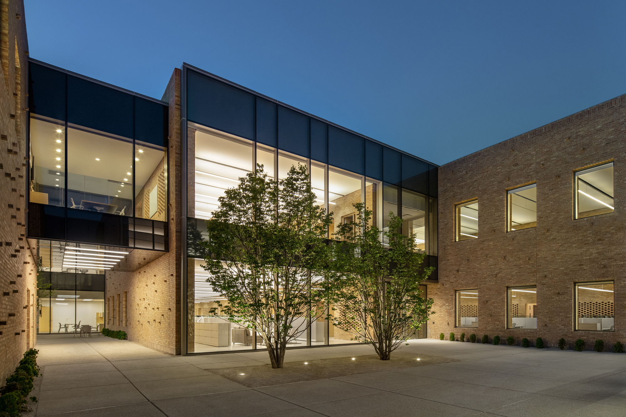 Gallery of Chicago Park District Headquarters and Fieldhouse / John ...