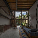 Atelier Tropical / Yemail Arquitectura  - Fotografía interior, Casas, Fijación Vigas, Sillas