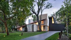 Dove 小屋 / AGATHOM Co.