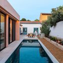 The Yard House / Alexis Papadopoulos Architectural Practice - Exterior Photography, Restoration, Facade, Chair