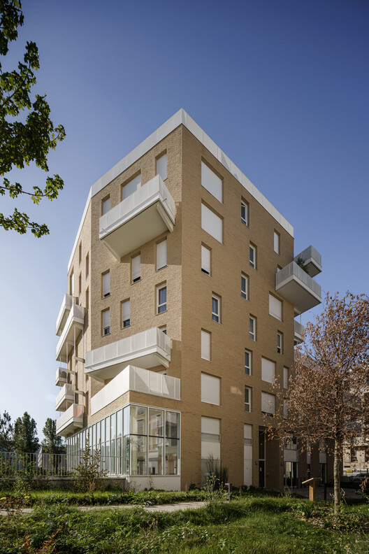Rives de l'Ourcq Housing / Brenac & Gonzalez & Associés - Exterior Photography, Windows, Facade