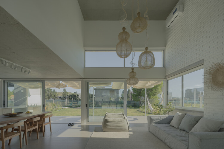 Casa La Florida / Lezaeta Lavanchy - Benjamín Lezaeta, María Emilia Lavanchy - Más Imágenes