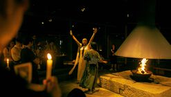 Performance "Culto contra os embustes" no Museu de Arte do Rio