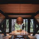 Casa KW / Eugenio Simonetti - fotografía de interiores, comedor, mesas, vigas