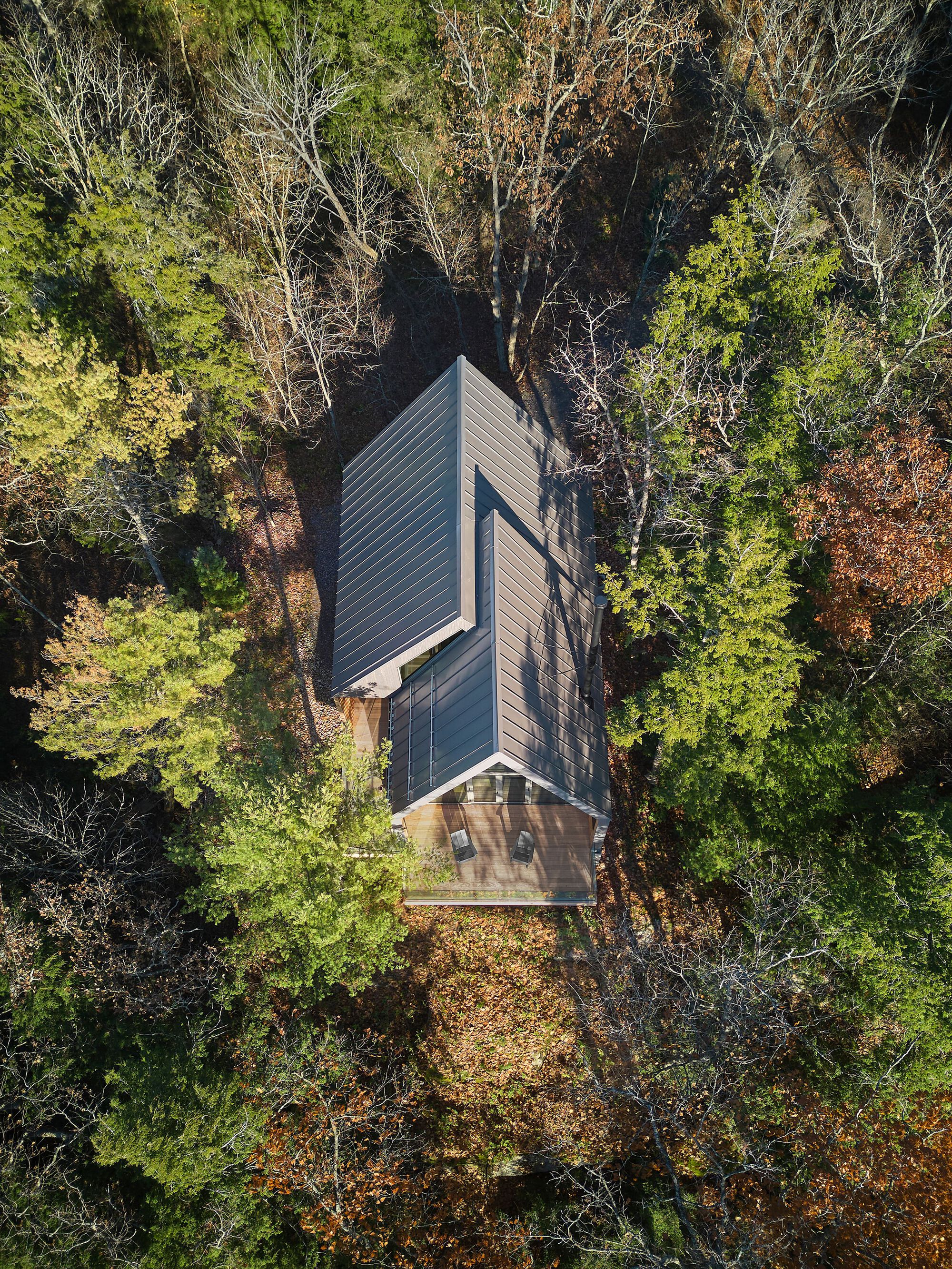 Galeria de Casa Bunkie on the Hill / Dubbeldam Architecture + Design - 18