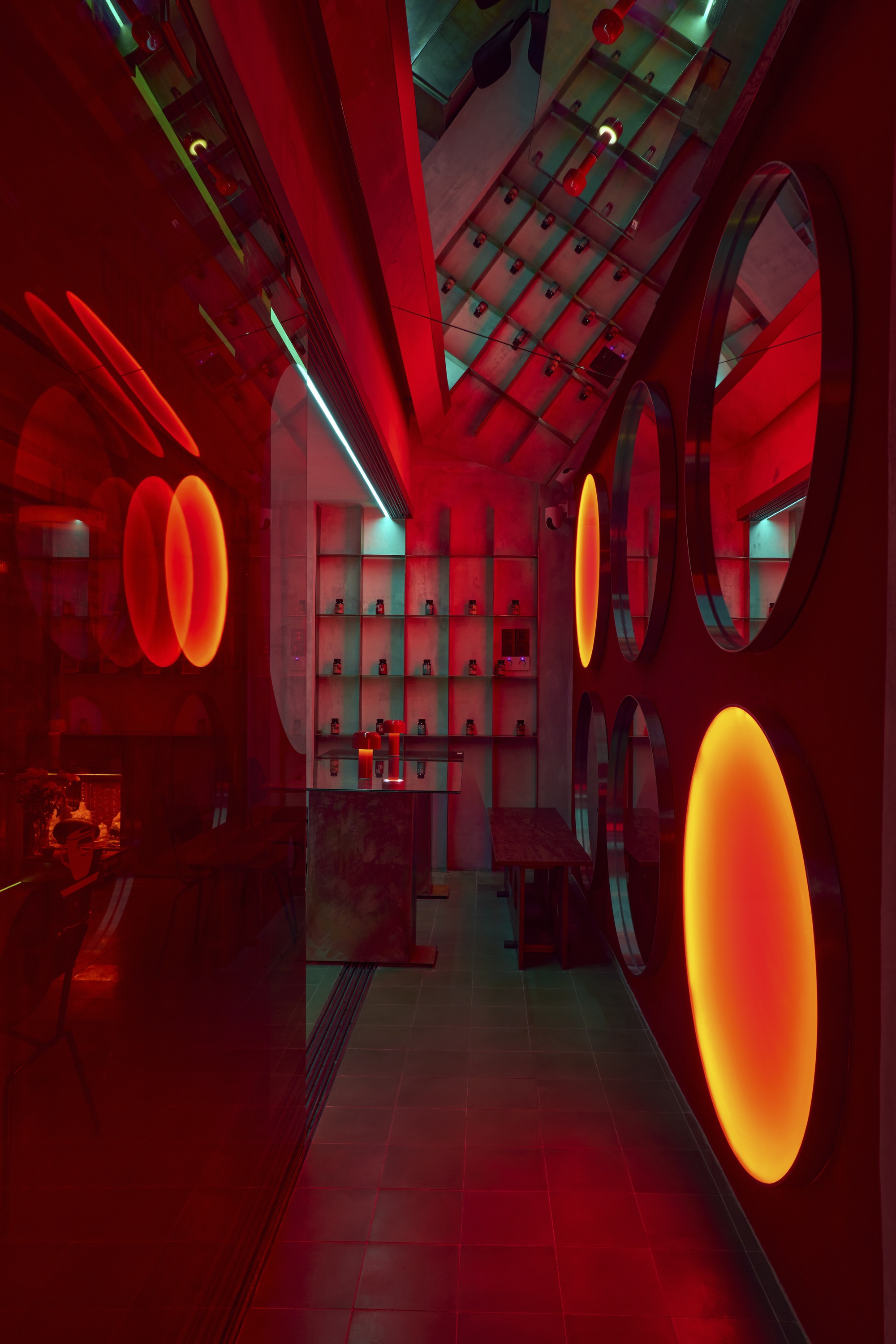Galeria de Okkio Nguyễn Siêu Café / Red5studio - 29