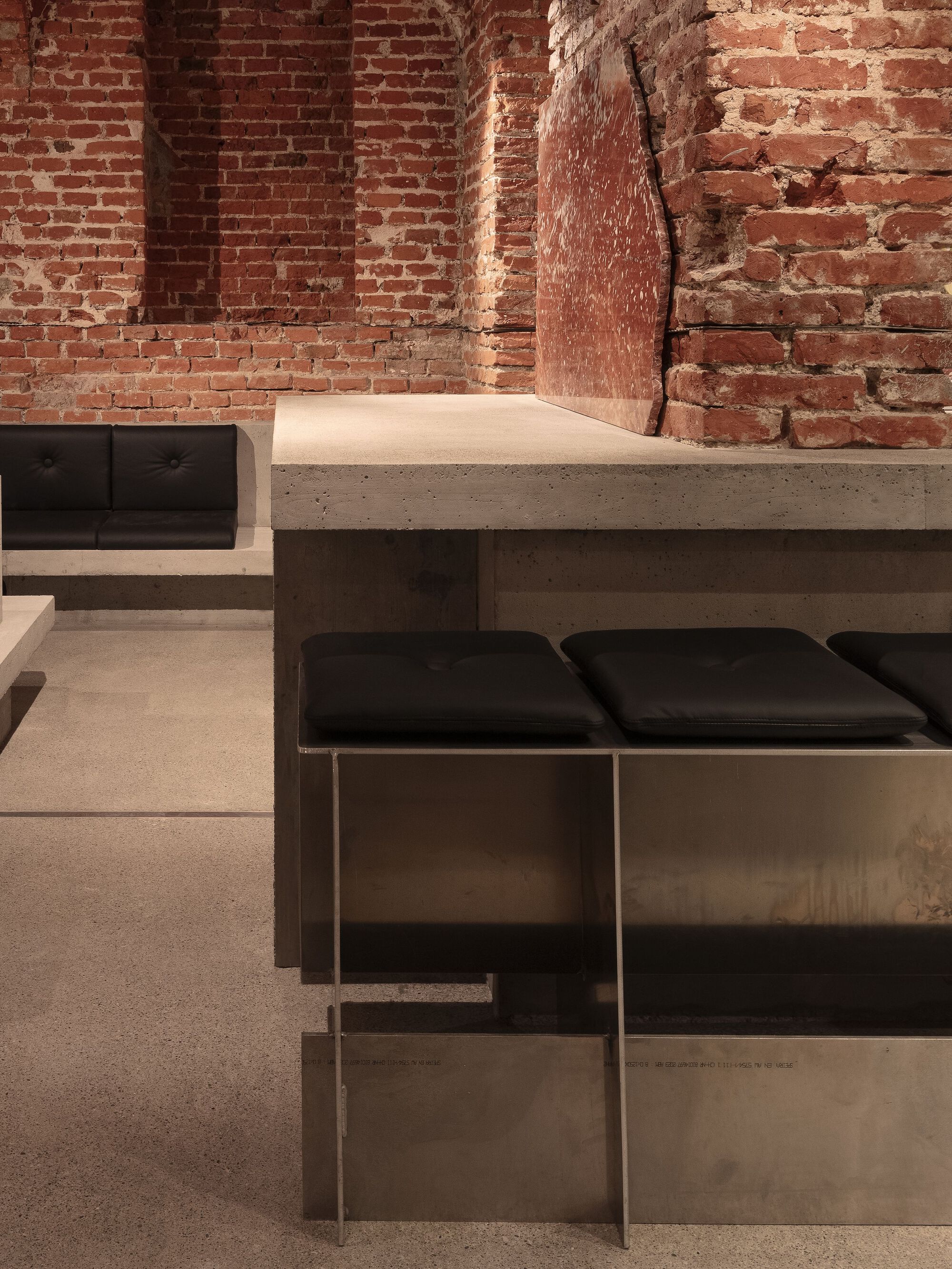 画廊 Campana del Rey 朗姆酒吧 / Buero Wagner 8