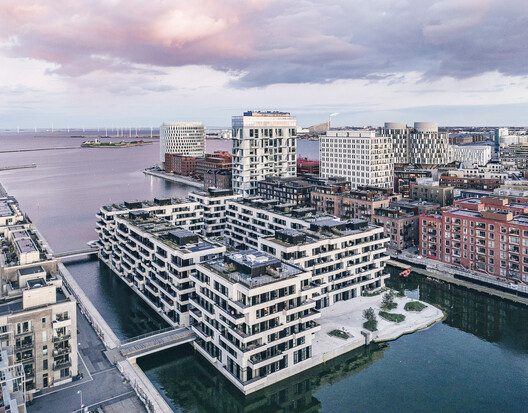Kronløb Island / Vilhelm Lauritzen Architects + Cobe - Exterior Photography, Windows, Cityscape