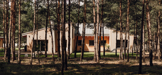 House near Konin / Studio GAB - Exterior Photography, Windows, Forest