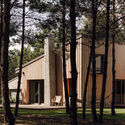 Casa cerca de Konin / Studio GAB - Fotografía exterior, bosque