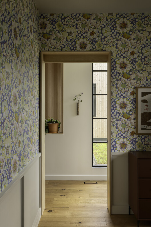 The Warren House / PLOTNONPLOT Architecture Inc. The Warren House / PLOTNONPLOT Architecture Inc. - Interior Photography, Windows