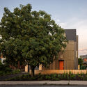 The Warren House / PLOTNONPLOT Architecture Inc. - Exterior P،tography, Windows, Facade