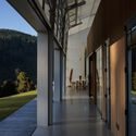 Casa de vacaciones Chodge / DCA Architects of Transformation - Imagen 5 de 14