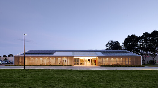 Centro de Saúde Integrada / Sarah Lake Architects - Imagem 17 de 23