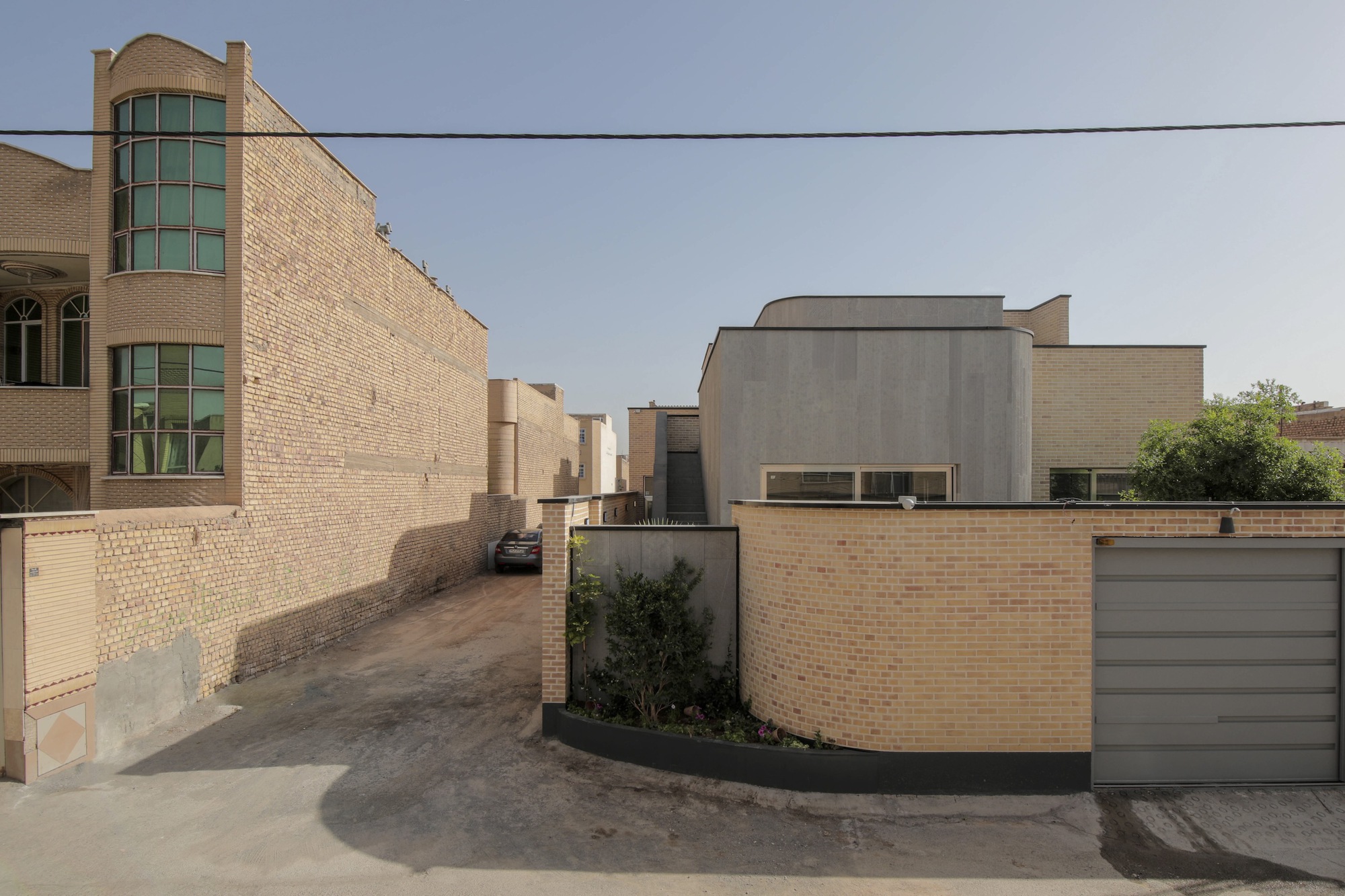 Gallery of Annab House / Ayeneh Office - 6