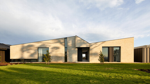 Gruyere Farmhouse / Rachcoff Vella Architecture Gruyere Farmhouse / Rachcoff Vella Architecture - Exterior Photography, Windows