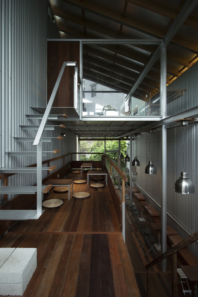Café Ton / TON Architects - Fotografia de Interiores, Viga, Corrimão, Fachada