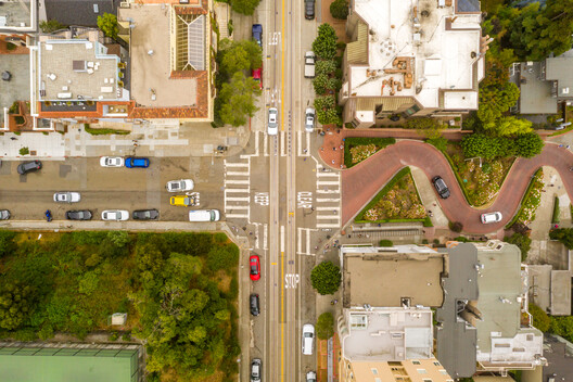 World Architecture Day 2024: Mobilizing the Next Generation for Urban Transformation - Image 3 of 19