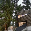 Casa con tejas grandes / D'Arcy Jones Architects - fotografía exterior, ventanas