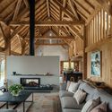 Downland Barns / McLean Quinlan - Interior P،tography, Living Room, Sofa, Table, Windows, Lighting, Beam