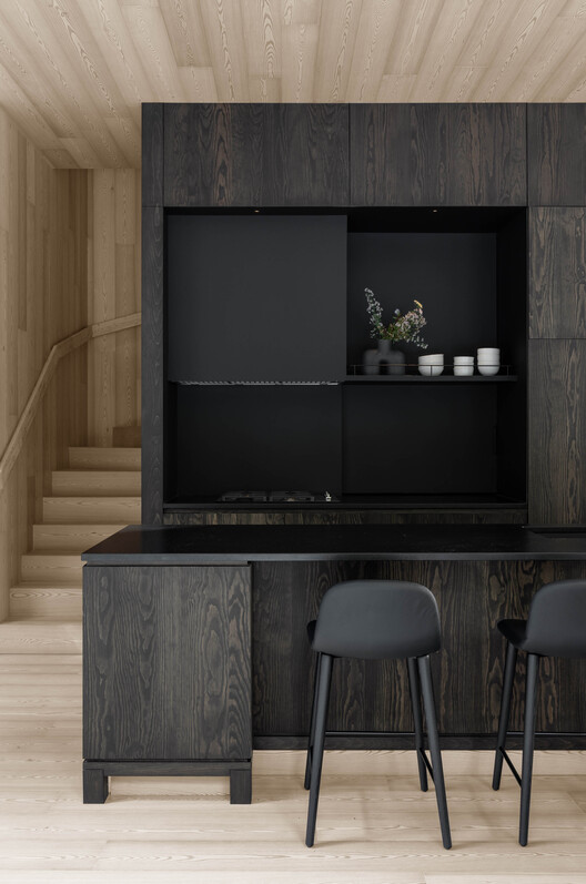 Q8 Residence / MRDK - Interior Photography, Kitchen, Chair