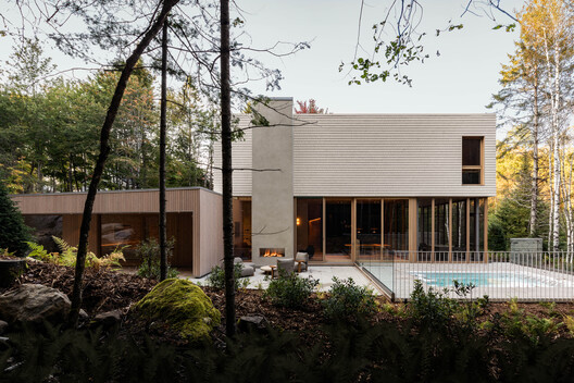 Q8 Residence / MRDK - Image 3 of 22
