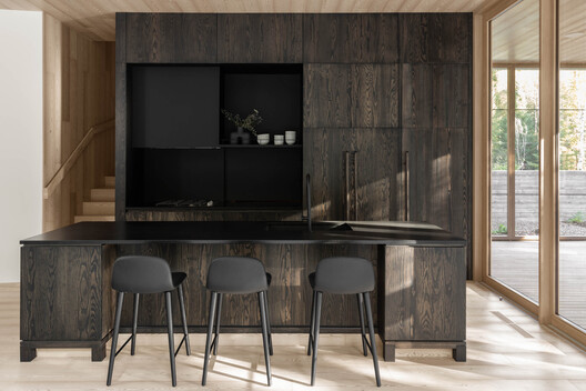 Q8 Residence / MRDK - Interior Photography, Kitchen, Table, Chair, Countertop
